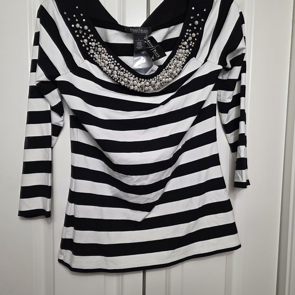 Striped Black and White Women's Top - Picture 2 of 5